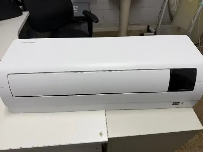 Evaporadora 12 mil BTUs ar condicionado Samsung em excelente estado