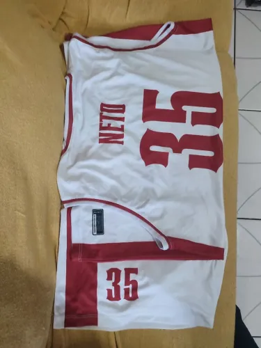 Uniforme completo de basquete