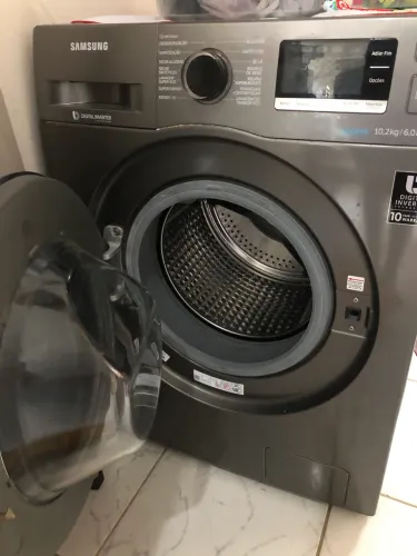 Máquina de lavar e secadora