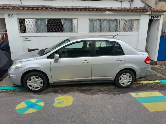 Nissan Tiida Sedan 1.8 16V Flex Fuel 4P 2012