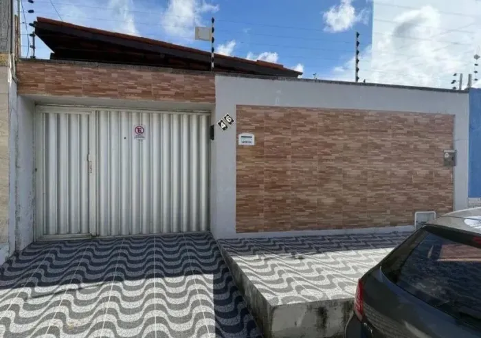 CASA NO MONTE CASTELO