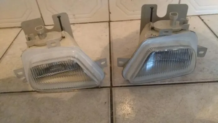 Farol de milha chevrolet s10 1999 2000 (preço unitario)