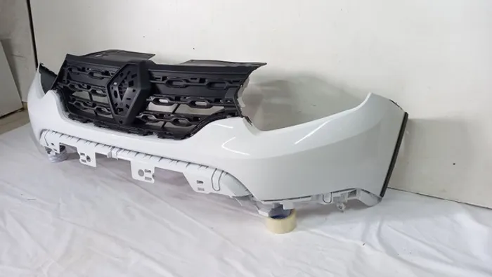 Parachoque renault duster 20/23