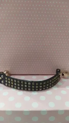 pulseira preta metaleira