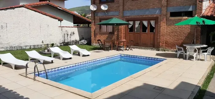Casa temporada Angra Condomínio Praia Privativa. Na casa Piscina Sauna Area Gourmet