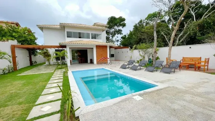 Linda casa em Condomínio com Piscina e Área Gourmet em Búzios
