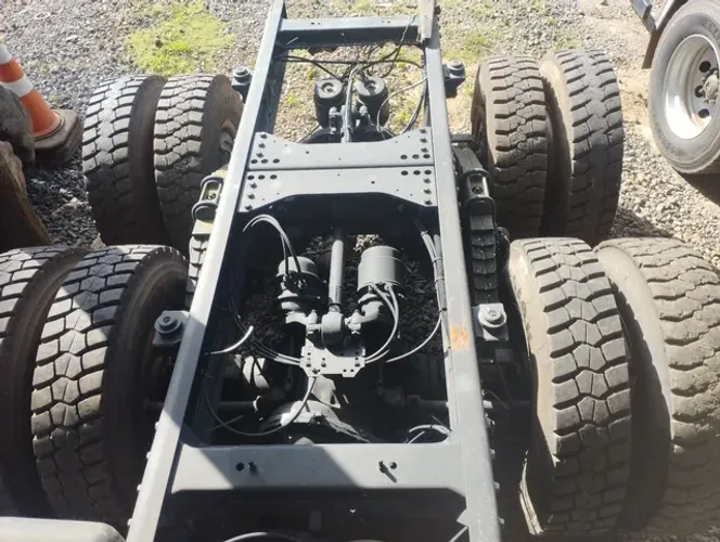 Conjunto de Diferencial MB 2729 , 2014