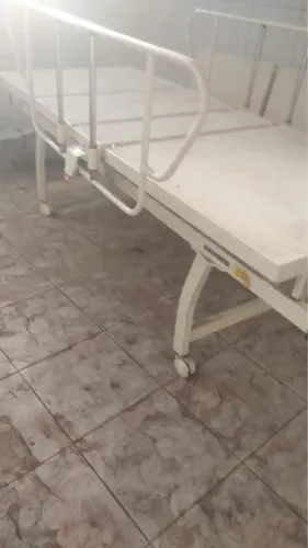 Cama Hospitalar 2 manivelas