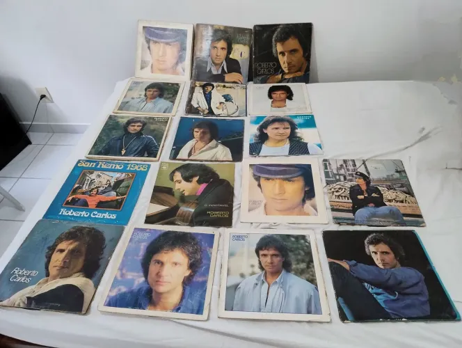 Coleção de Discos de Vinil Roberto entre outros Carlos