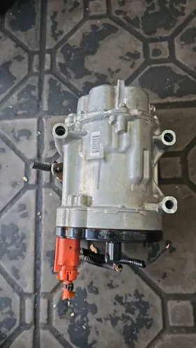 Compressor Toyota corolla cross hybrid<br>