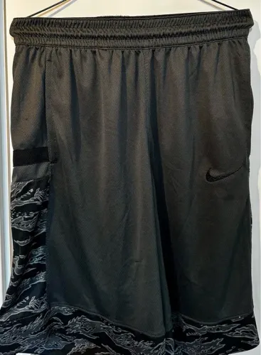 Bermuda Nike Courtlines