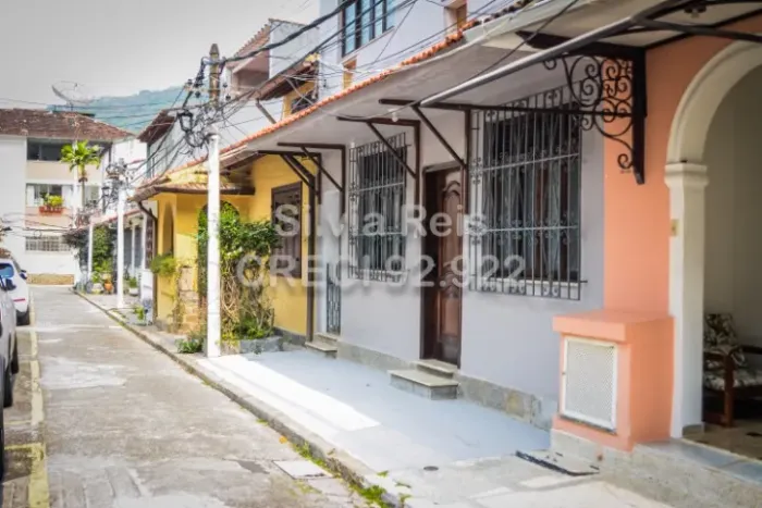 Casa de Vila com 3 quartos no Coração do Humaitá