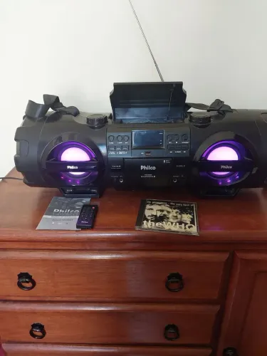 SOM PORTÁTIL PHILCO PB 500BT BOOMBOX. 
