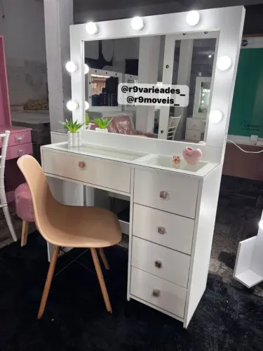 Penteadeira de 5 gavetas 