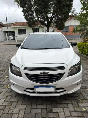 Chevrolet Onix JOY Hatch 1.0 8V Flex Mec. 4P 2019