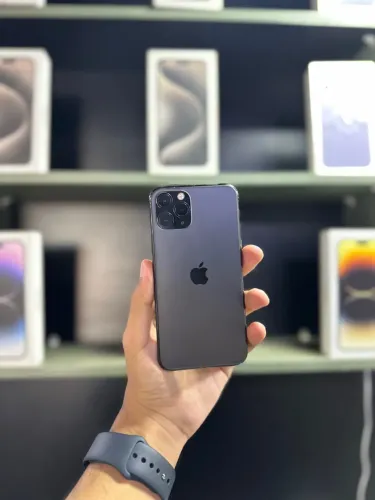 iPhone 11 Pro 64 gb (Tela e bateria trocada) 