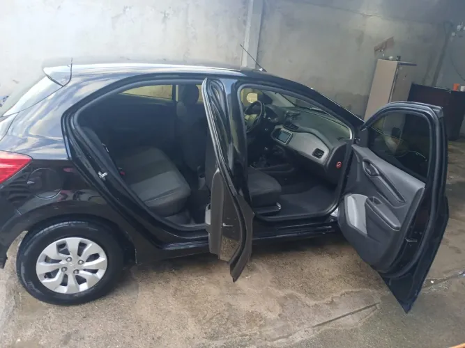Chevrolet Onix JOY Hatch 1.0 8V Flex Mec. 4P 2019