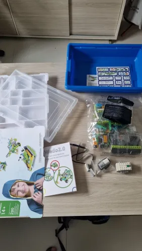 Kit lego wedo 2.0 Compatível novo lacrado 