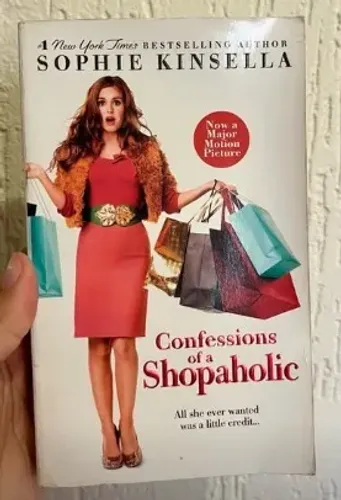 Livro CONFESSIONS OF A SHOPAHOLIC - SOPHIE KINSELLA
