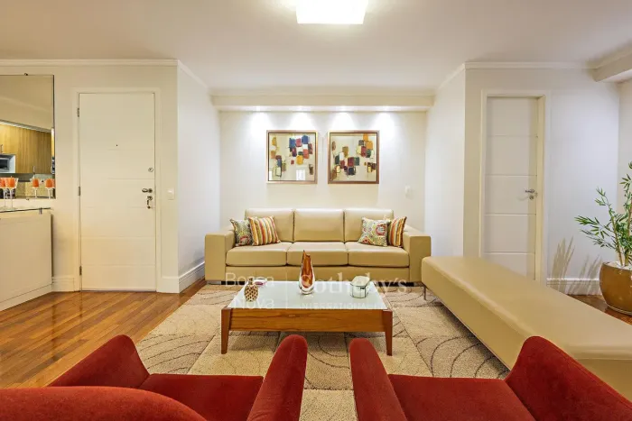 Apartamento com varanda gourmet e planta bem distribuída
