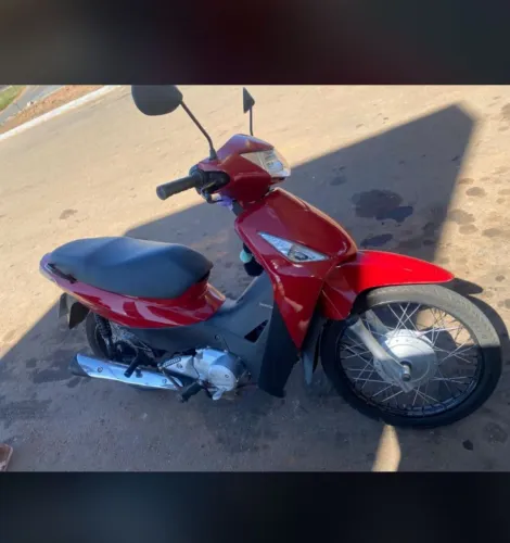 Vendo biz 2010 motor top 