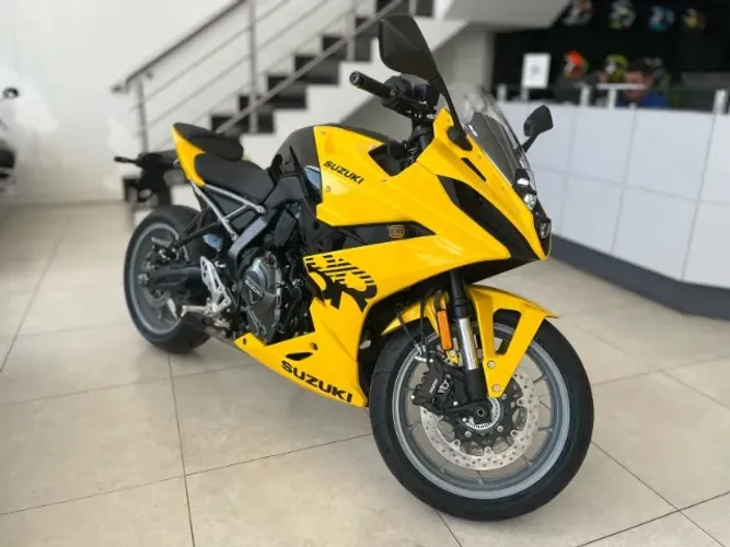 Suzuki GSX 8R