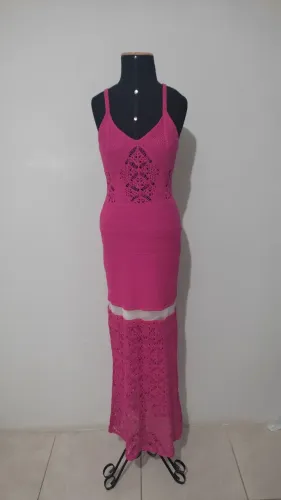 Vestido de tricô rosa