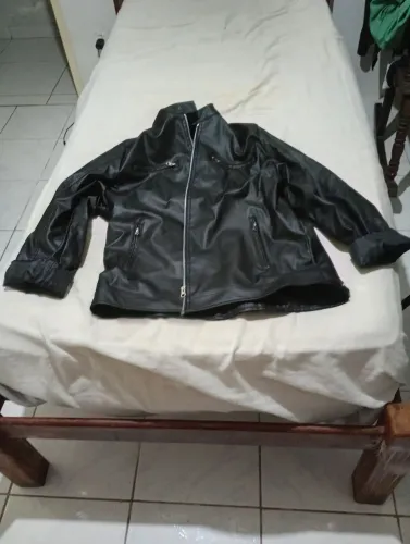 Jaqueta de Poliéster Preta