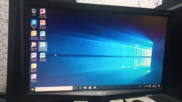 Computador com core i5 4690t 8 gb de ram ddr3 hd 500gb Windows 10 e pacote office 2010