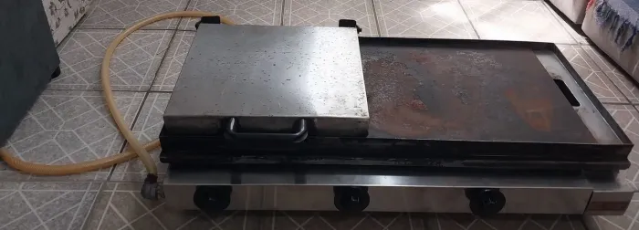 Chapa para Lanches 80 x 36 á gas em ótimo estado
