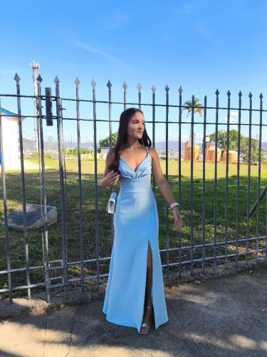 Vestido longo azul para festa