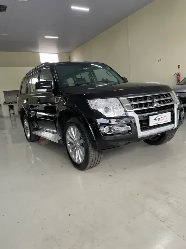 Mitsubishi Pajero HPE 3.2 4X4 T.i. Dies. 5P Aut. 2016