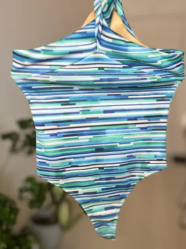 Body M AMARO Tons Azul Mar para o Verão