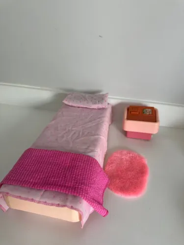Barbie cama anos 80