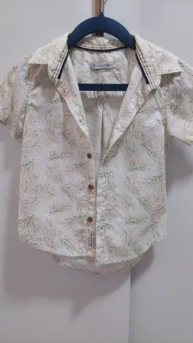 Camisa Manga Curta Estampa Tropical