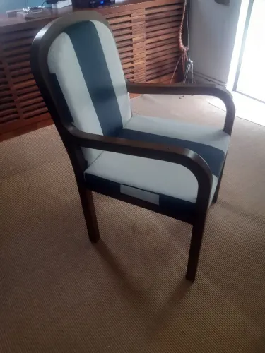 Cadeira restaurada