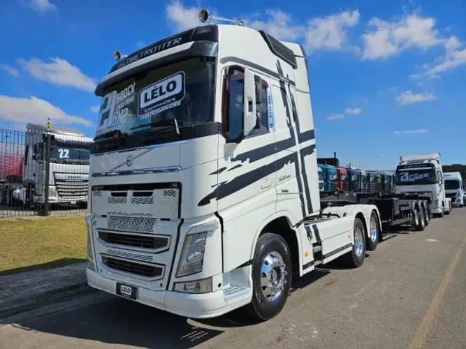 Volvo FH 500 Globetrotter Teto Alto Automático Euro 5 ano 21 +Bugão 40 pés Rodofort S/pneu