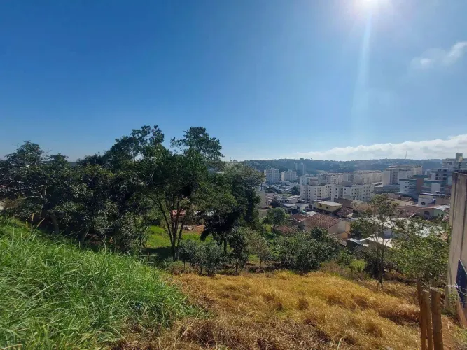Terreno em São Pedro (380m2) com vista panorâmica *ACEITO CARRO NA TROCA*