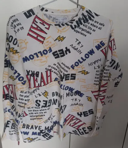 Blusa da Zara Kids, mangas longas 