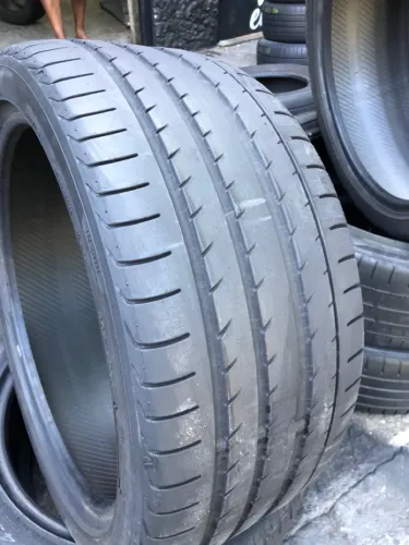Pneu 255/35/18 por 600$ Yokohama advan seminovo peça única