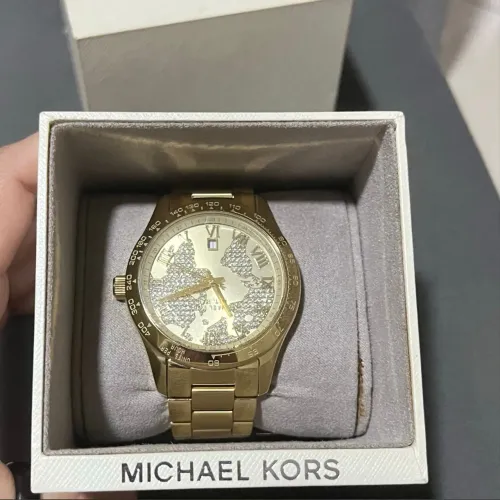 Relógio Michael Kors Dourado com Detalhes
