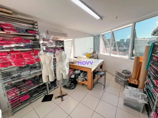 Sala à venda - Santa Rosa - Niterói/RJ