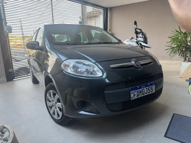 Fiat Palio Attractive 1.0 EVO Fire Flex 8V 5P 2013