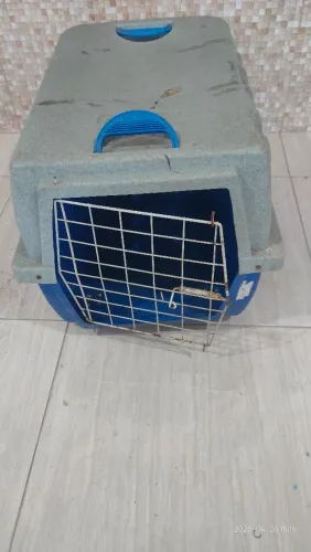 Caixa de Transporte para cachorro medio porte numero 4 .