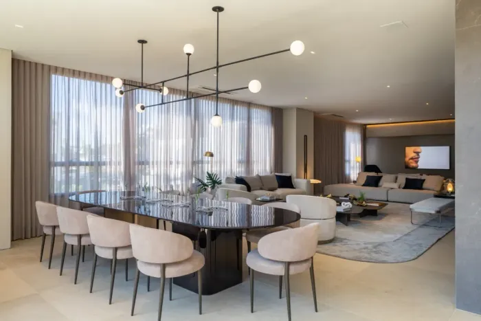 Apartamento com 354 m2, 4 suítes, Varanda com piscina e churrasqueira c/ Vista Pq Areiao