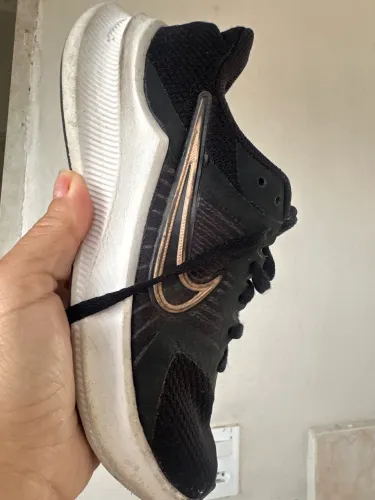 TÊNIS INFANTIL NIKE e ADIDAS