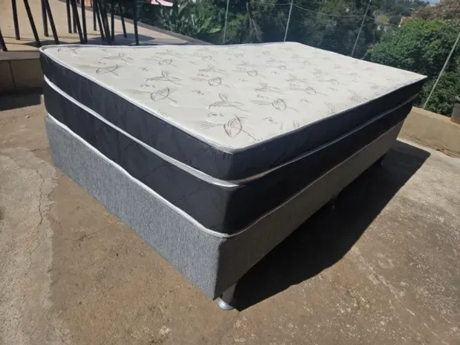 Vendo Cama Viúvo Completa (Colchão+Box) Molas Ensacadas NOVO (Entrego e Aceito Cartão)