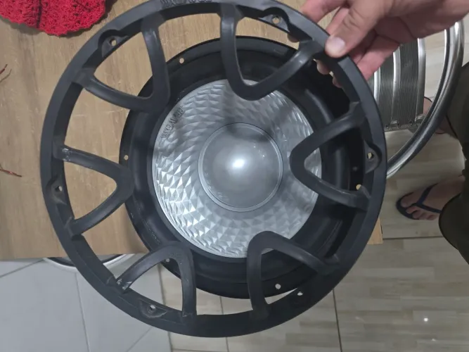 Sub Bravox UXP de 12