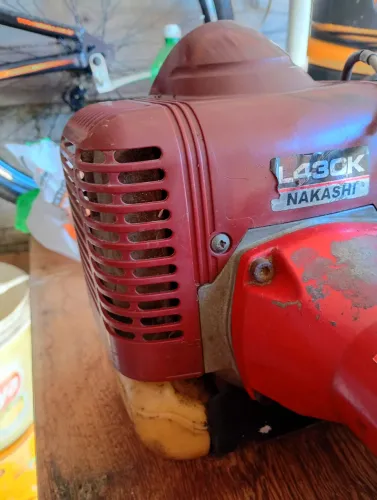 Roçadeira kavasak