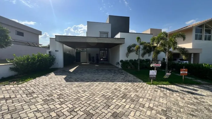 Casa em Condomínio de Alto Padrão em Holambra-SP - 4 quartos, 4 suítes, 3 salas, 5 banheir
